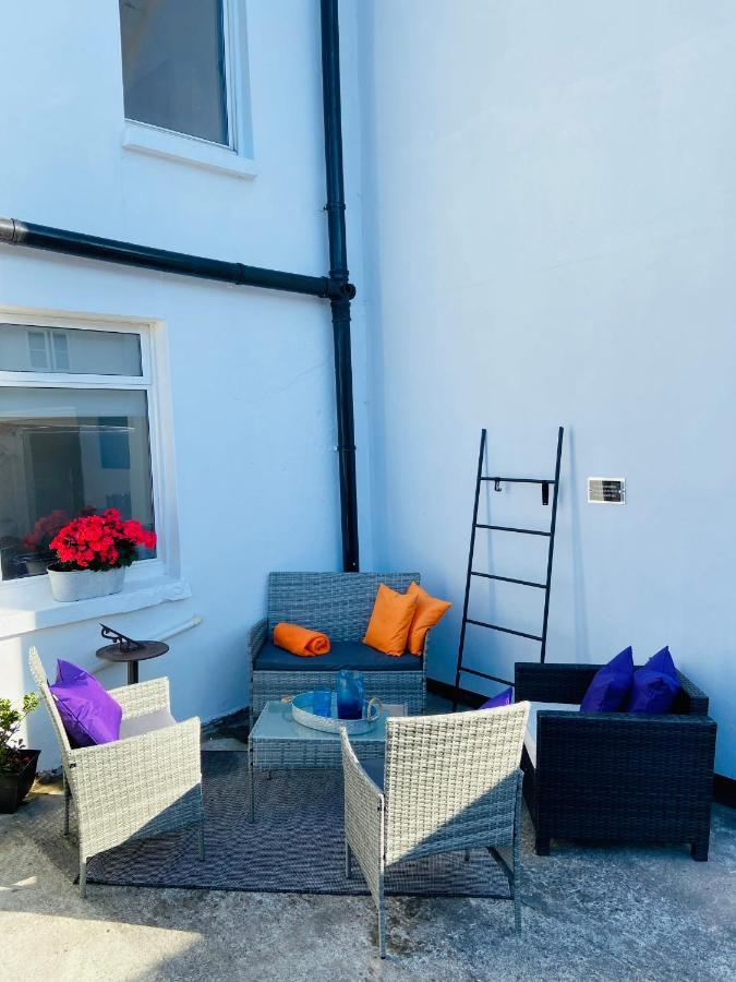 Funky Cozy Cottage With Outside Space Eastbourne Exteriör bild